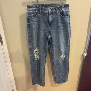 EXPRESS Distressed Ripped Mid-Rise Boyfriend Jean Medium Wash Size 8